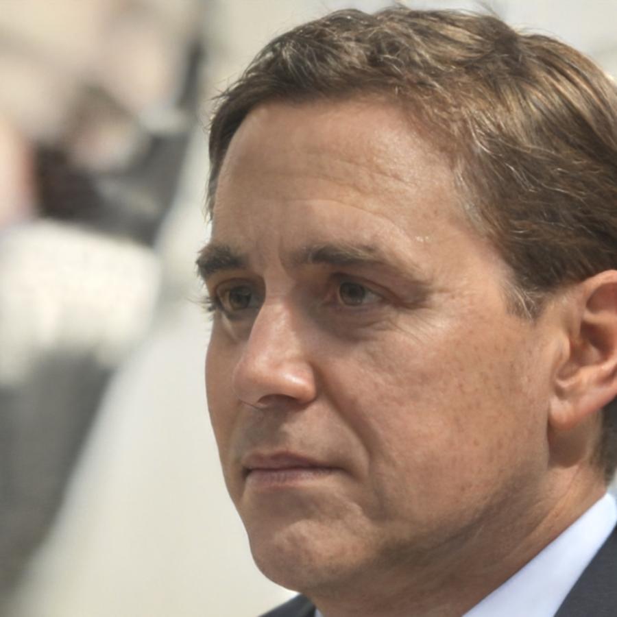 Carlos Martínez, Especialista en Educación Financiera